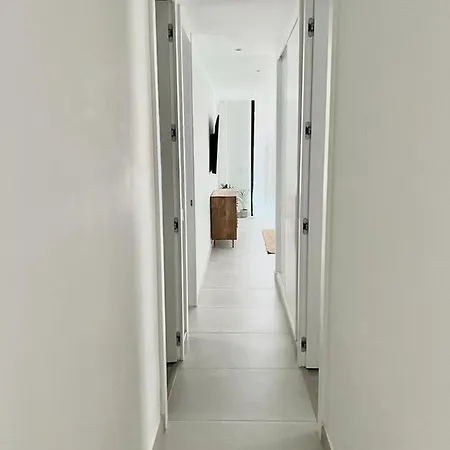 Medanojoy1- 3 Bedrooms, Spacious 60 M From The